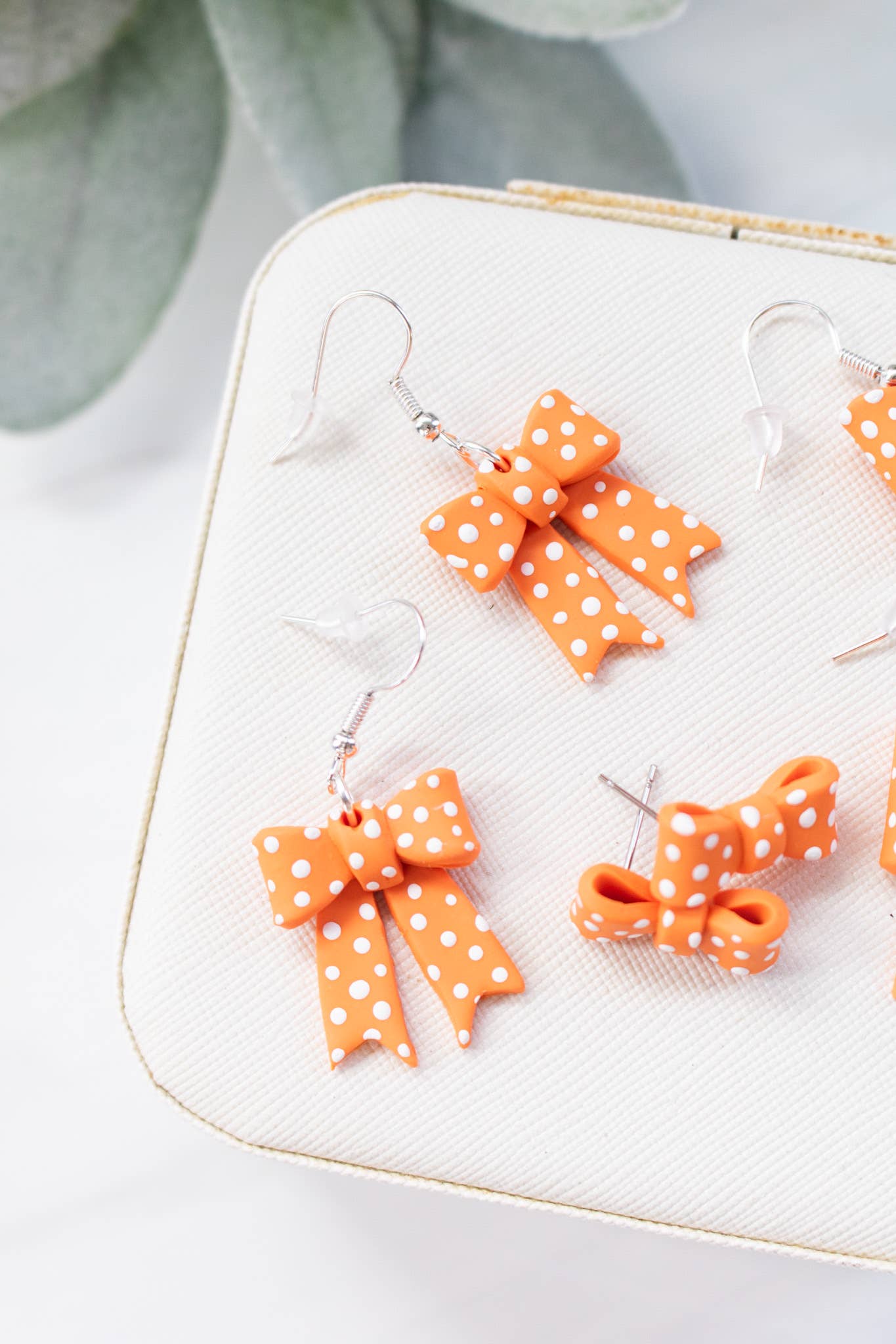 TN Vols Orange & White Polka Dot Bows: Bow Studs