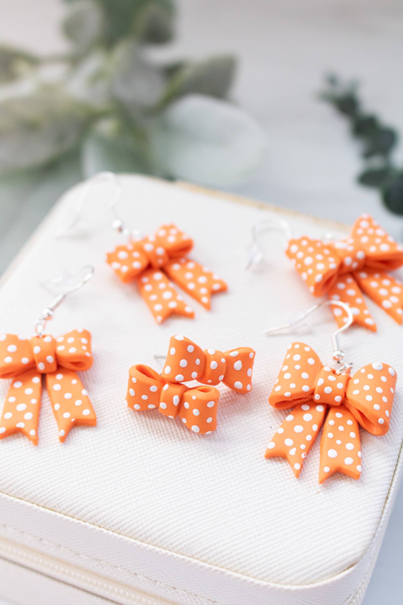 TN Vols Orange & White Polka Dot Bows: Bow Studs
