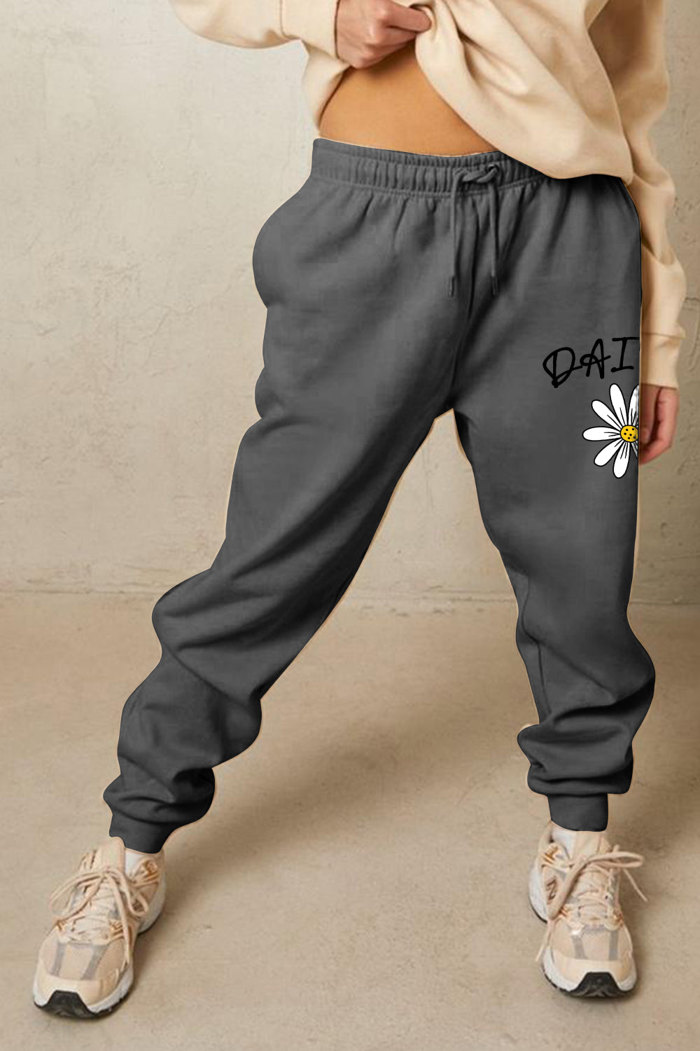 Simply Love Full Size Drawstring DAISY Graphic Long Sweatpants